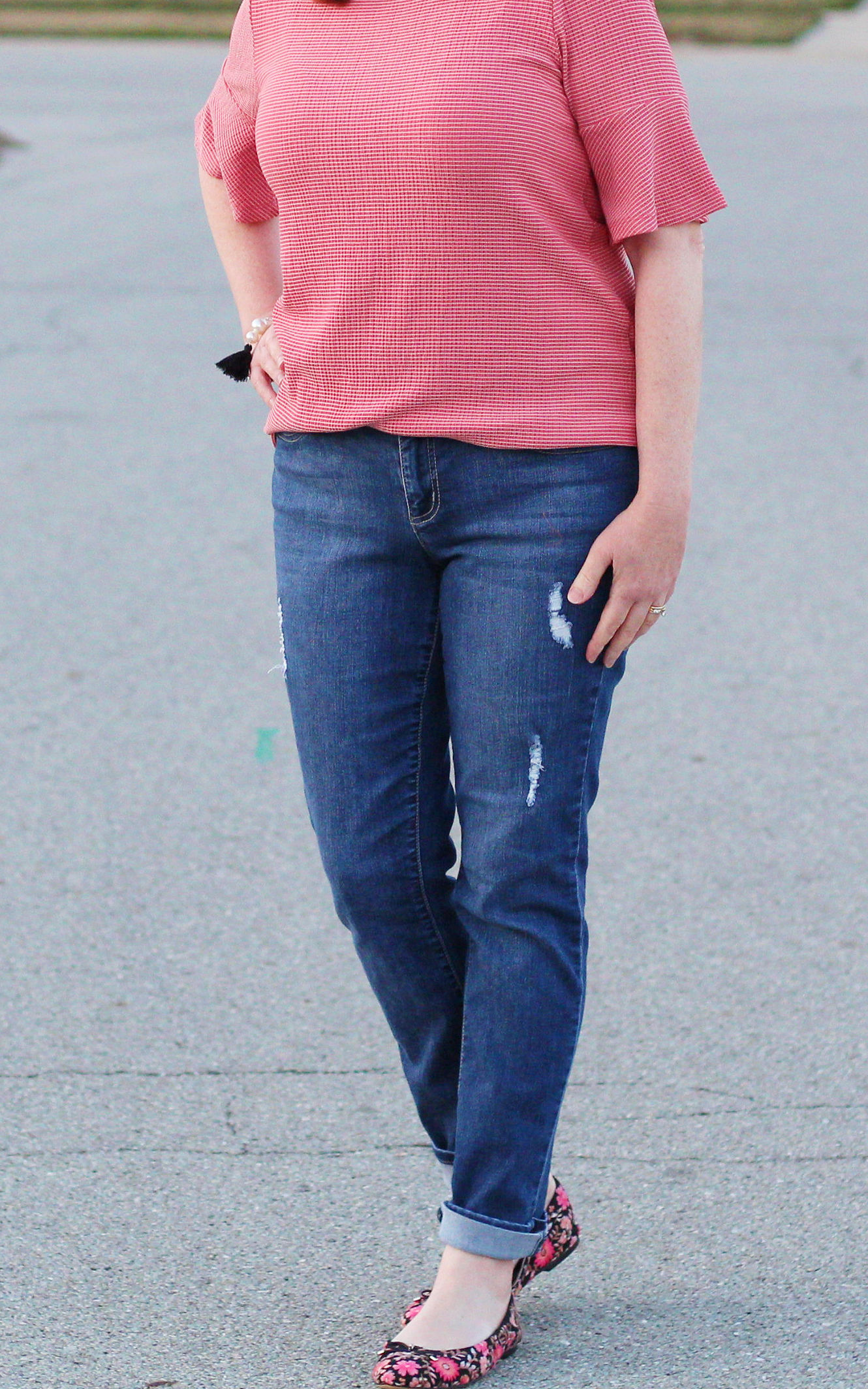 Coral Tee/Boyfriend Jeans/Spring Outfit #outfits