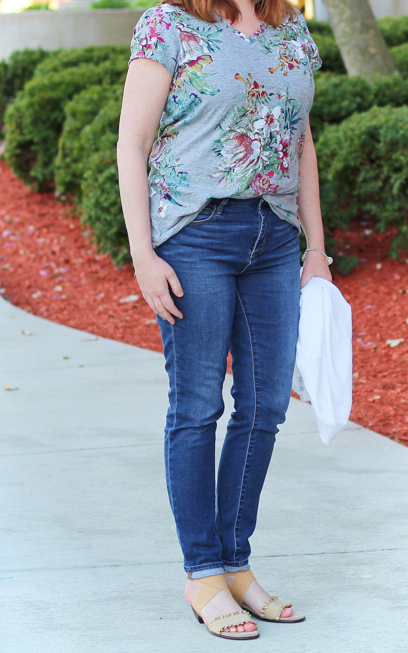 Floral Tee And White Sweater / Spring Outfits / Fashion Style / Fashion Over 40