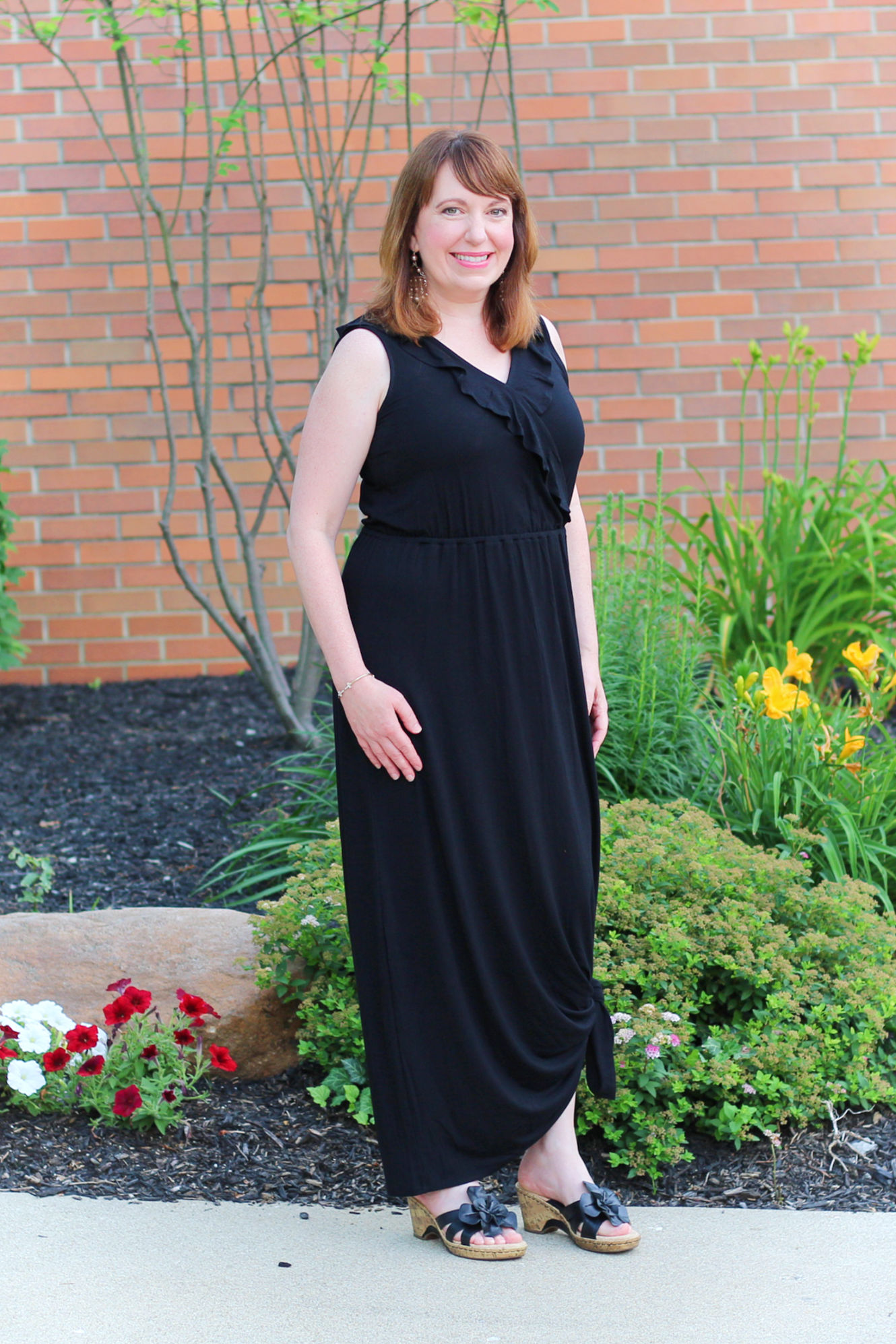 Black Maxi Dress #fashionforwomenover40 #maxidress #summerdress