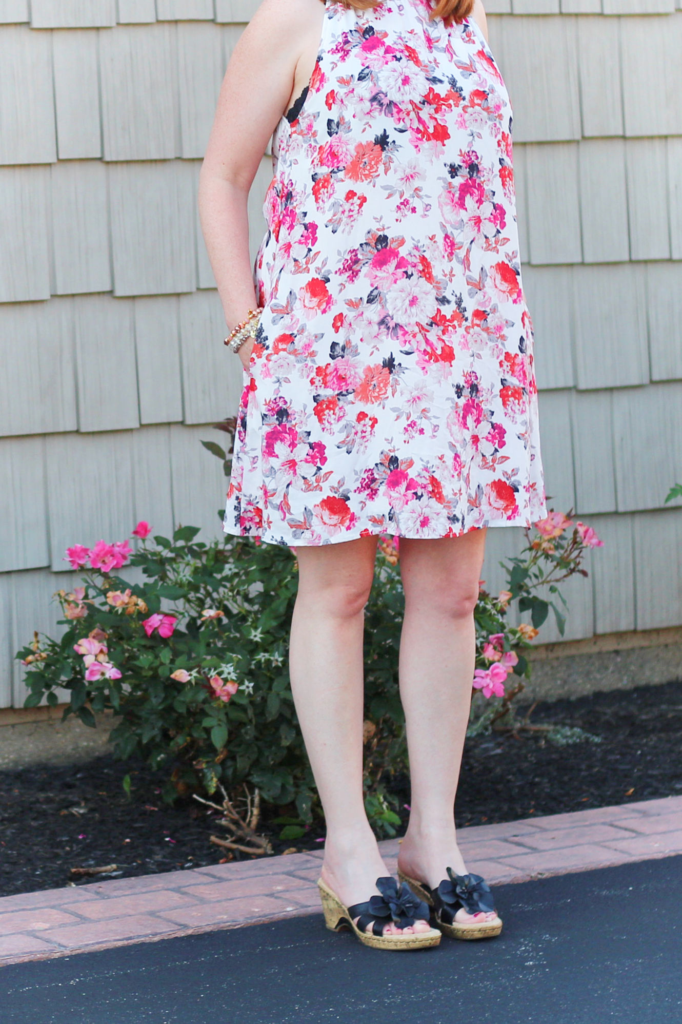 Floral Sundress #fashionover40 #summerfashion #summerdresses #sundresses #floraldress