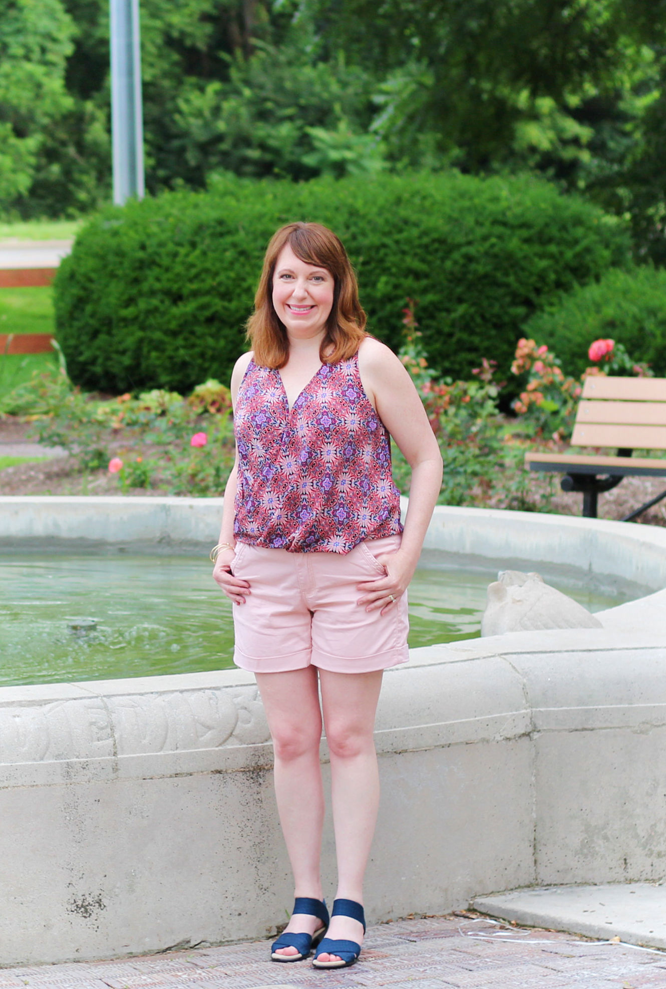 Pink Daisy Tank Top #womensfashion #fashionover40