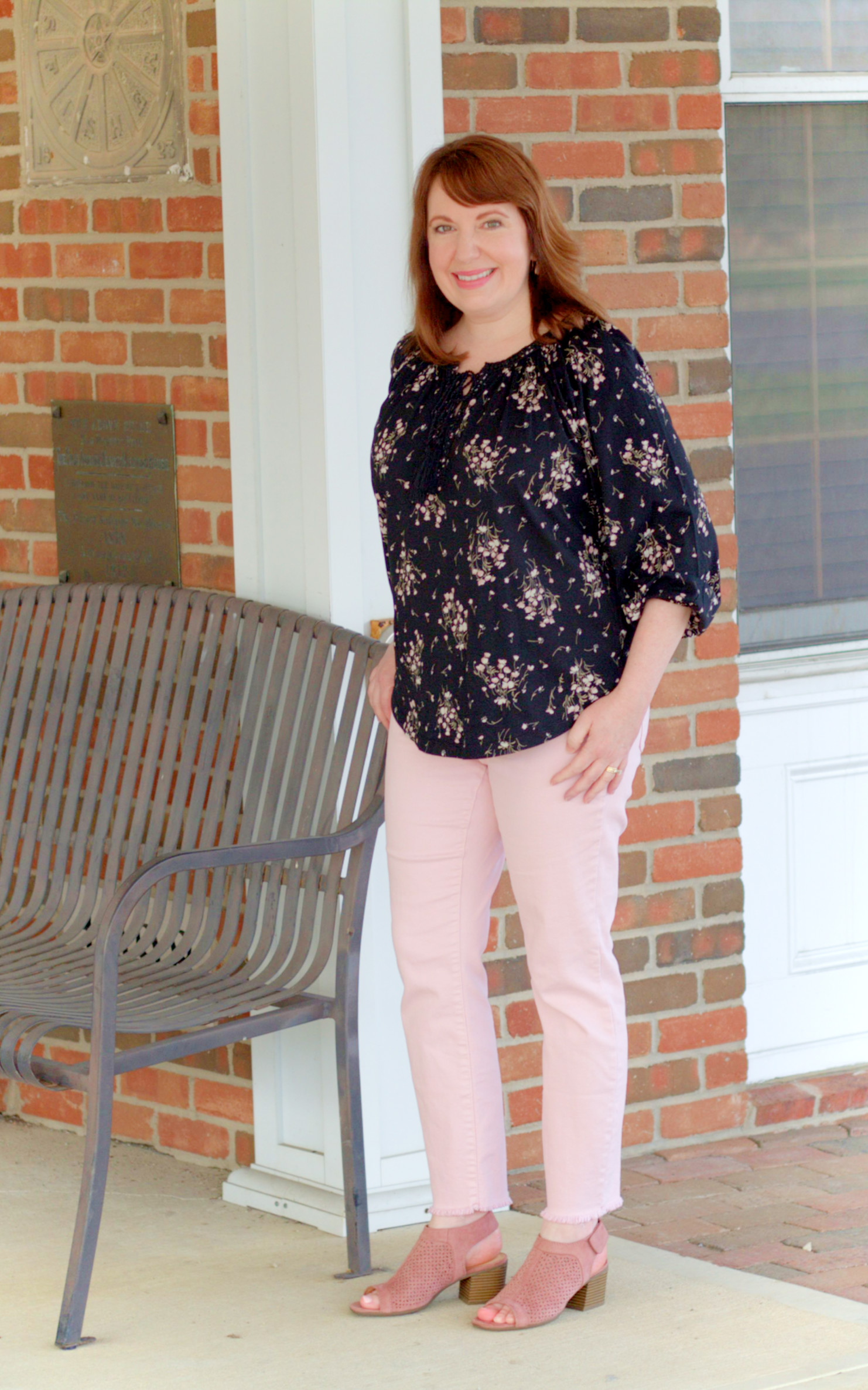 Peasant Top, Pink Jeans, & Sandals